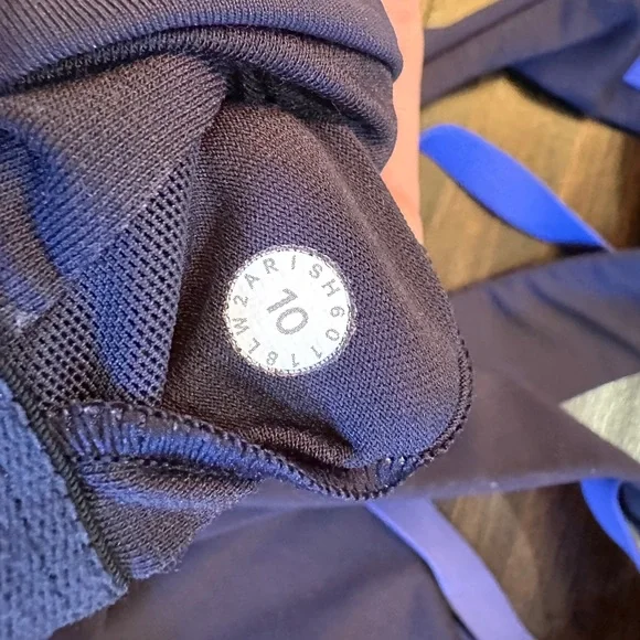 Lululemon Sweat Times Bra
Moroccan Blue / Midnight Navy - Picture 8 of 8